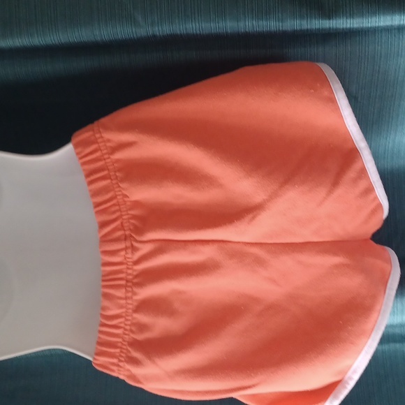 3 pairs of shorts - Picture 5 of 6